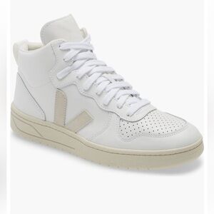 Veja V-15 Mid Top Sneaker
